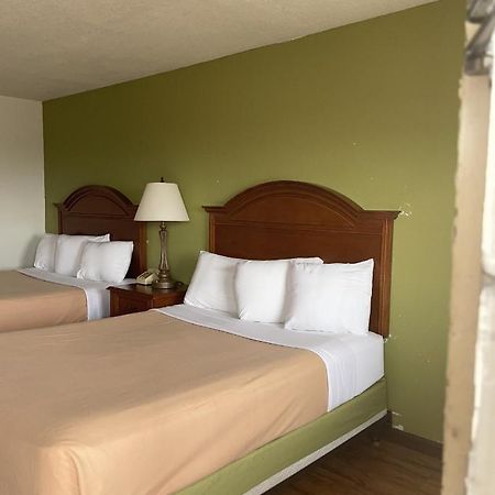 Relax Inn & Suites Mattoon Eksteriør bilde